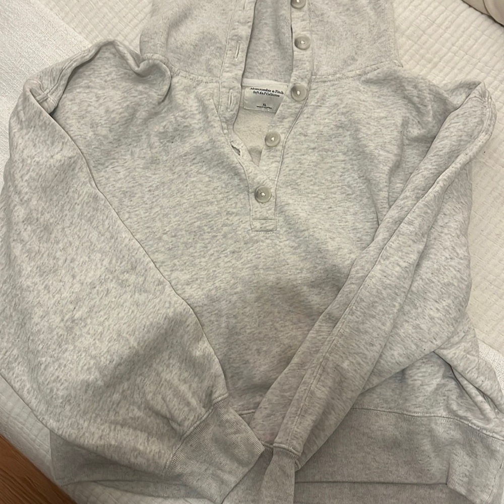 abercrombie XL heathered gray sweatshirt